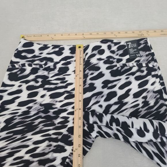 New York & Co, 7th Ave Pants Slim/Straight Crop in leopard print sz 14 Mob Wife - Picture 5 of 8